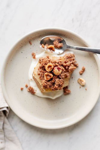 Baked Oatmeal Stuffed Pears with Hazelnuts – Turtle - Better Breakfast!