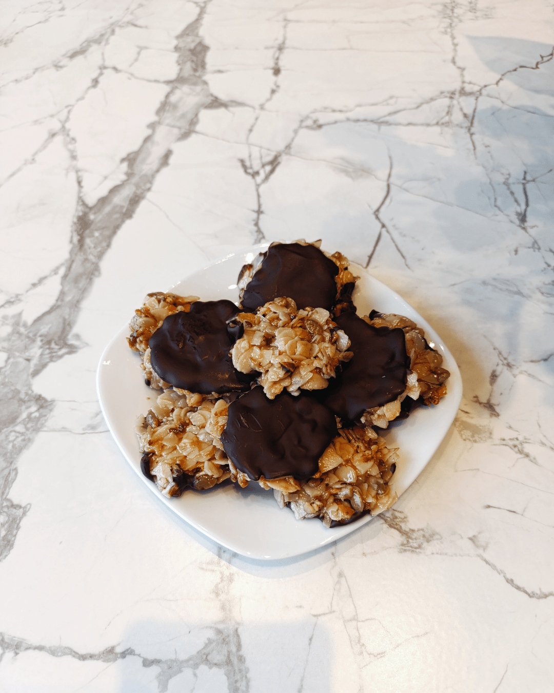 Chocolate Florentines with Nuts and Seeds Granola – Turtle - Better Breakfast!