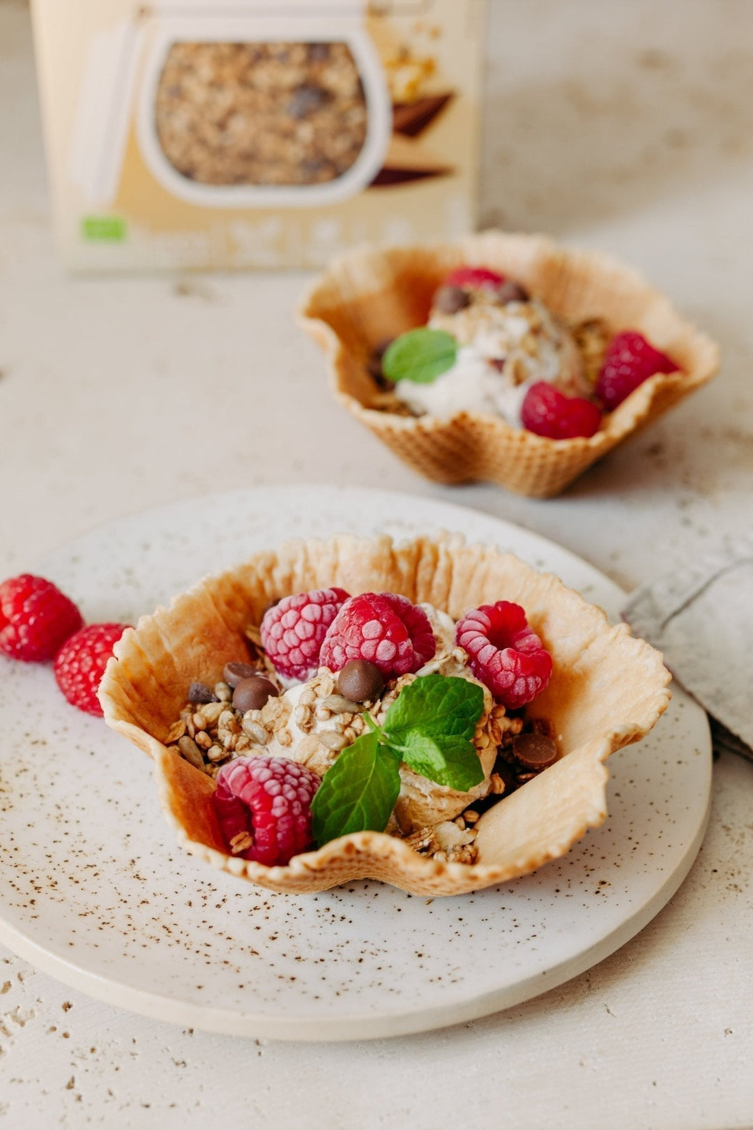 Refreshing Summer Dessert Recipe: Granola Bowl with Ice Cream - Turtle - Better Breakfast!