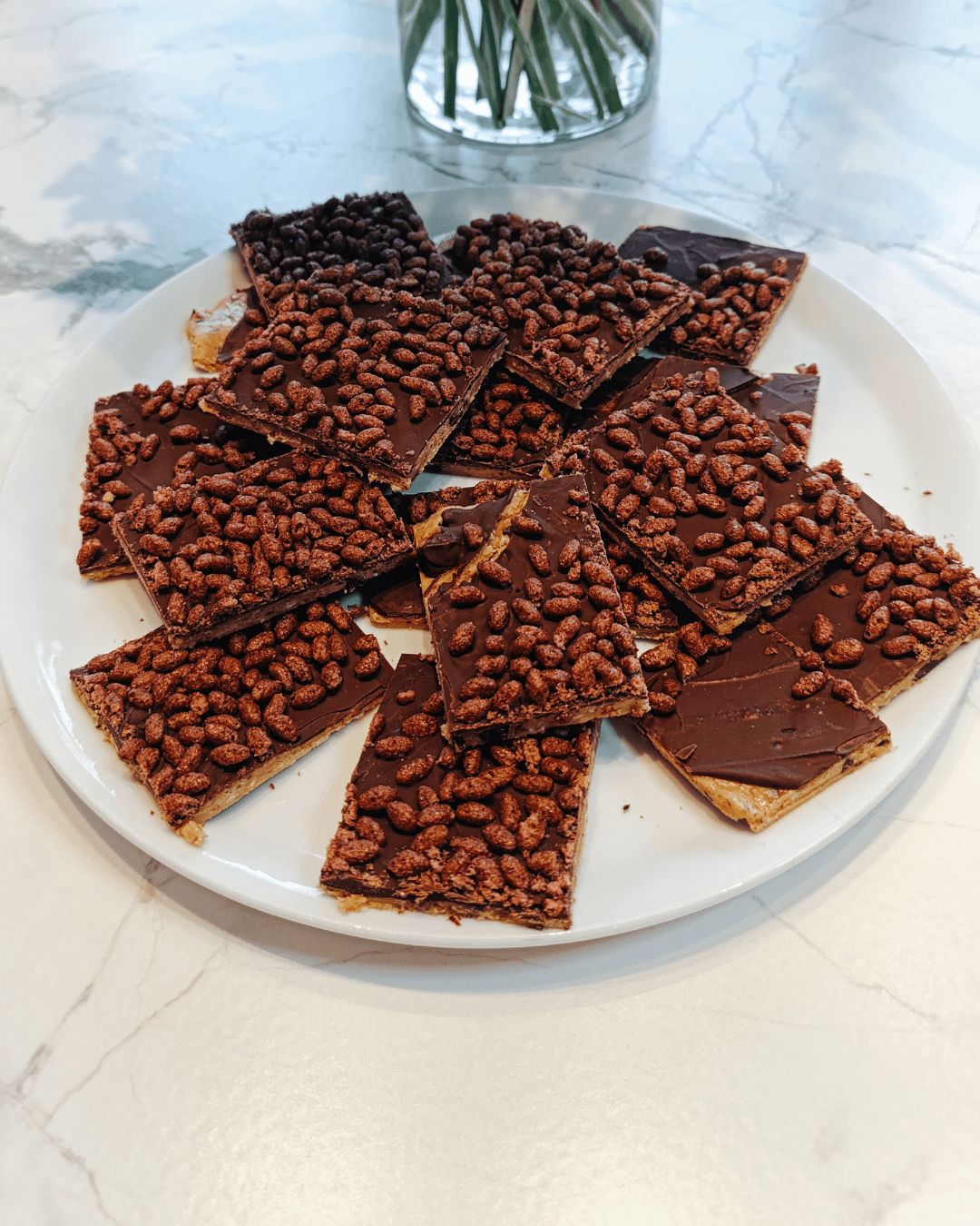 Rezept für Plätzchenteig-Rinde: Ein ungebackener Snack mit Kakao-Crispies - Turtle - Better Breakfast!
